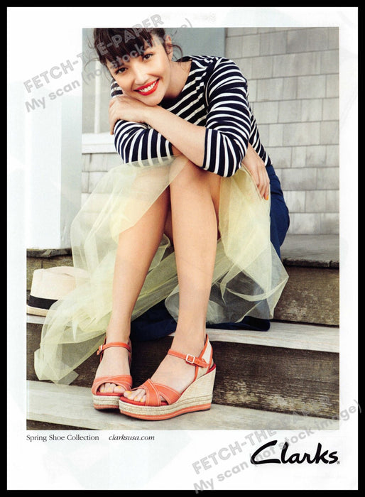 Clarks Footwear 2010s Magazine Print Advertisement 2013 Legs Sitting Steps