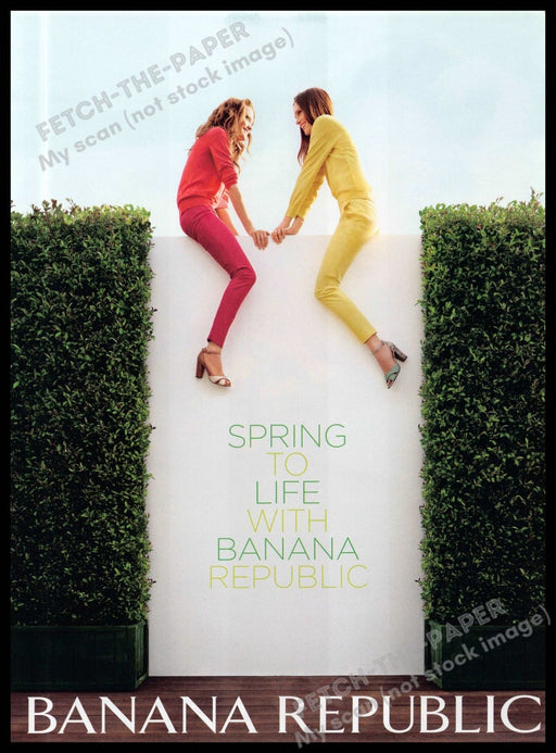 Banana Republic 2010s Magazine Print Advertisement 2013 Legs Friends Wall