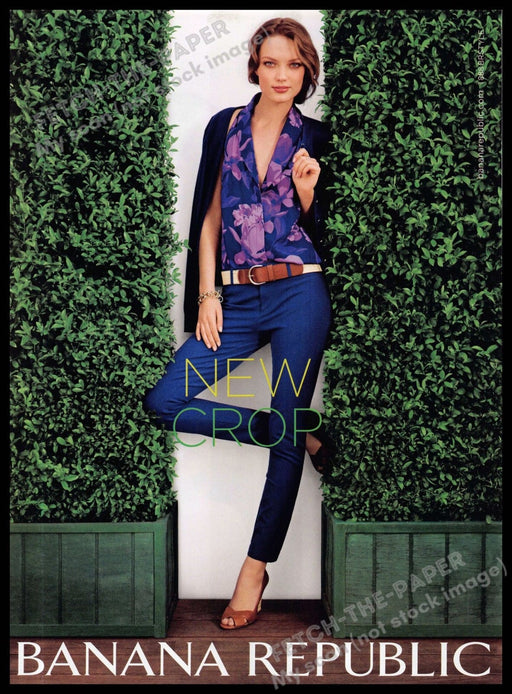 Banana Republic 2010s Magazine Print Advertisement 2013 Legs New Crop Ivy