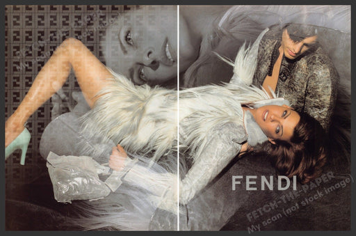 Fendi Linda Evangelista 2000s Print Advertisement Ad (2 Page) 2003 Legs Fetch-the-Paper
