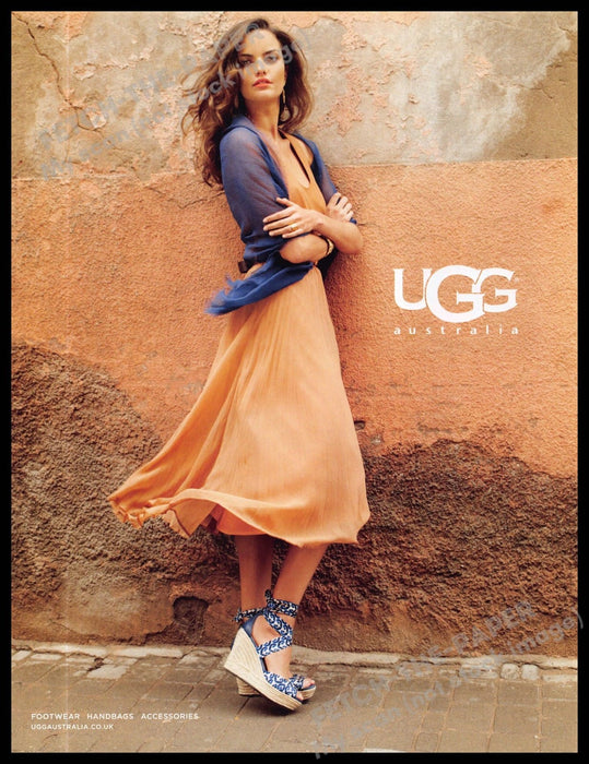 UGG Australia 2010s U.K. Magazine Print Advertisement 2013 Legs City Wall